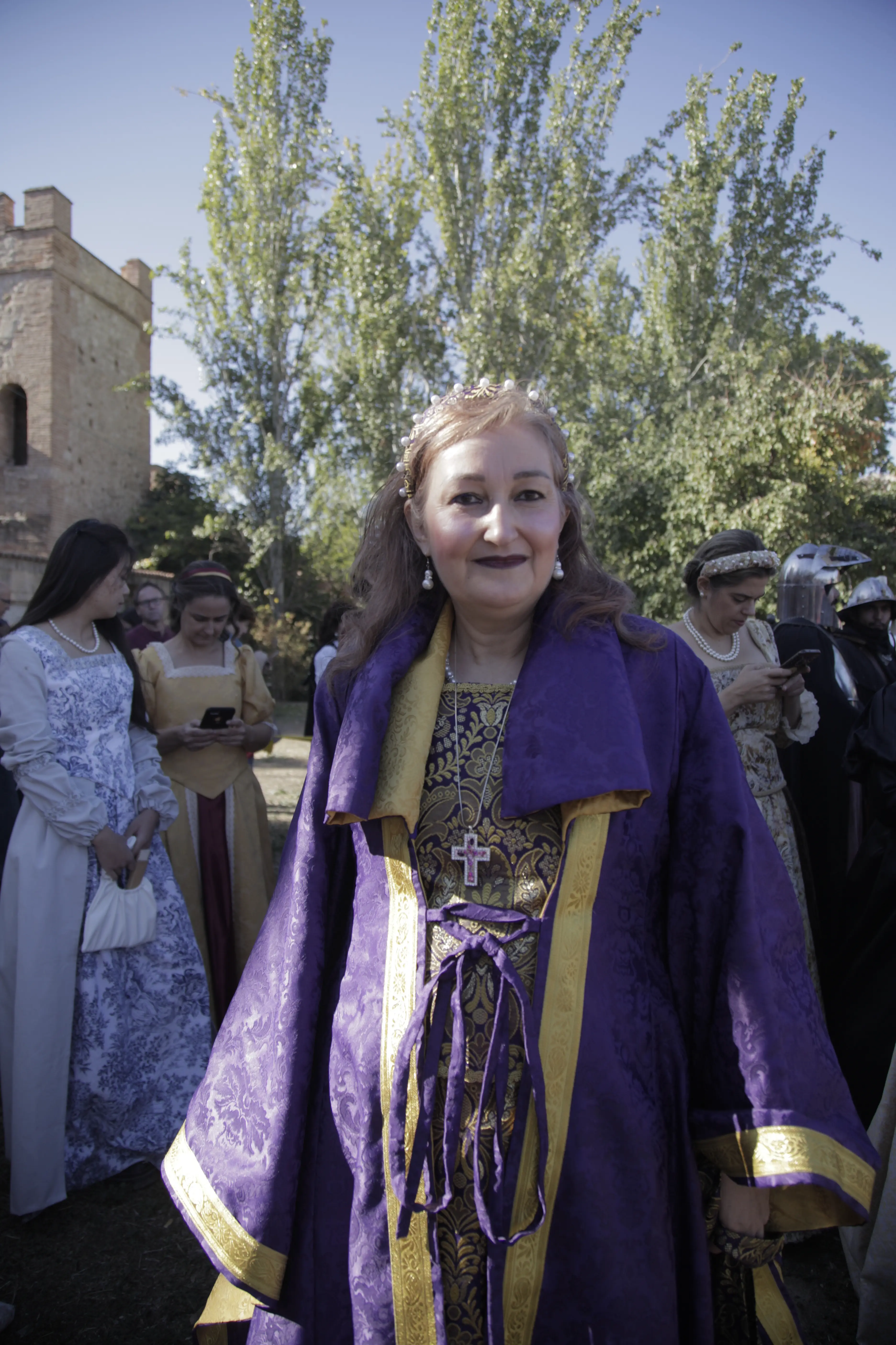Dama brocado morado oro — Mercado Cervantino 2022, confeccionado en Tresele