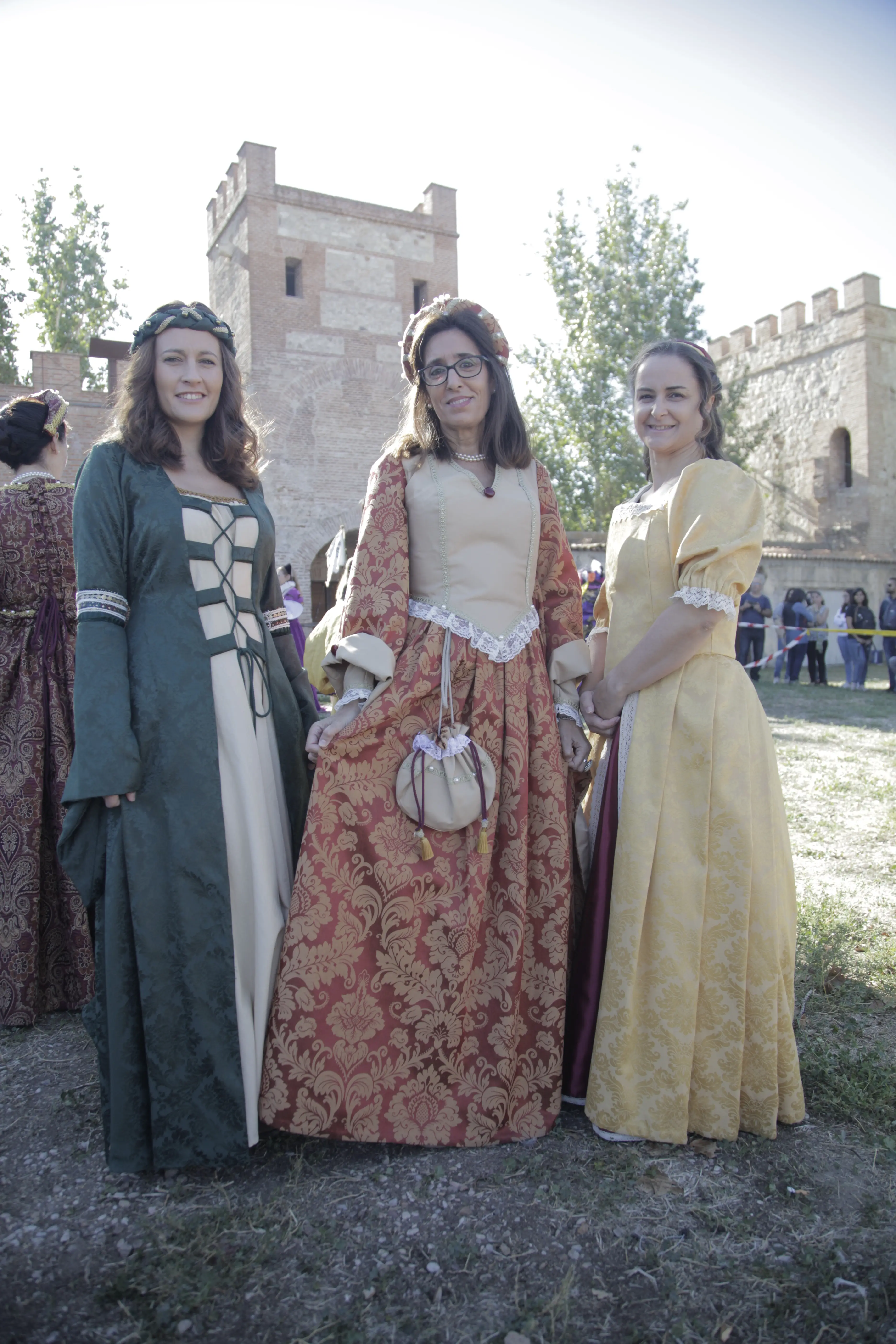 Damas trajes muralla — Mercado Cervantino 2022, confeccionado en Tresele